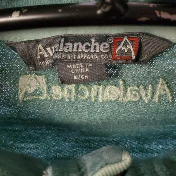 Avalanche 1/4 Snap Closure Embroudered Sz S. LS Green Pullover Shirt w/ Pockets - Picture 4 of 12